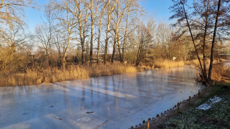 Eden damals: Winterlicher Ausflug per Schlittschuh